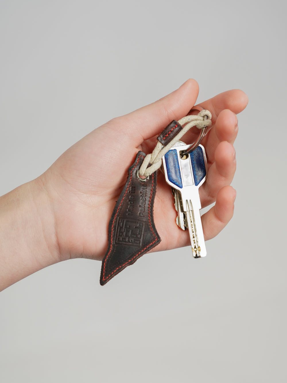 Sumud Stories™ Watan Leather Key Hanger