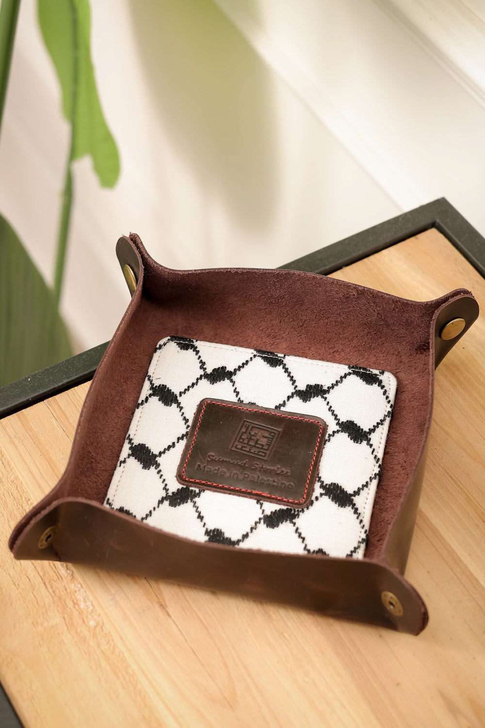 Sumud Stories™ Kufiya Leather Tray
